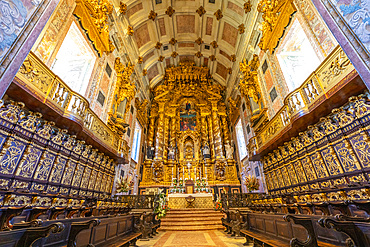 Altar Area, Porto Cathedral, UNESCO World Heritage Site, Porto, Norte, Portugal, Europe