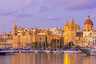 Church of St. Lawrence and Malta Maritime Museum at Dusk, Grand Harbour, Birgu, Malta, Southern Europe