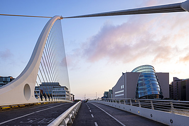 Samuel Beckett Bridge, Dublin, Republic of Ireland, Europe