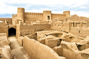 Ruins, towers and walls of Rayen Citadel, biggest adobe building in the world, Rayen, Kerman Province, Iran, Middle East