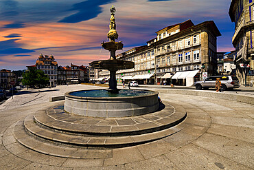 Largo Toural Square fountain, Guimaraes, Minho, Portugal, Europe