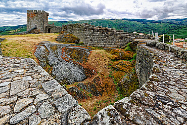 Castle ramparts, Linhares de Beira, Historic village around the Serra da Estrela, Castelo Branco district, Beira, Portugal, Europe