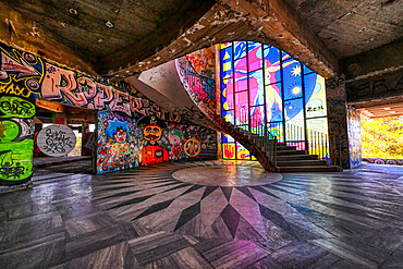 Stained glass window in the entrance of the former Panoramic restaurant, Monsanto, Lisbon, Portugal, Europe