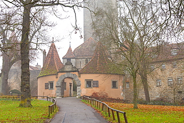 Castle Gate, Rothenburg ob der Tauber, Bavaria, Germany, Europe