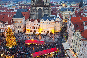 Overview of the Christmas Market and the Church of Our Lady of Tyn on the Old Town Square, UNESCO World Heritage Site, Prague, Czech Republic, Europe