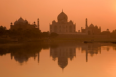 Taj Mahal reflected in the Yamuna River at sunset, UNESCO World Heritage Site, Agra, Uttar Pradesh, India, Asia 