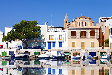 Fishing boats at fishing port, Porto Colom, Majorca (Mallorca), Balearic Islands (Islas Baleares), Spain, Mediterranean, Europe