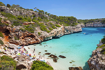 Bay and beach Cala d'es Moro, near Cala S'Amonia bay, Santanyi, Majorca (Mallorca), Balearic Islands (Islas Baleares), Spain, Mediterranean, Europe