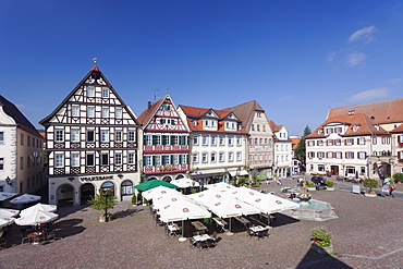 Half-timbered houses at Market Square, Bad Mergentheim, Taubertal Valley, Romantische Strasse (Romantic Road), Baden Wurttemberg, Germany, Europe