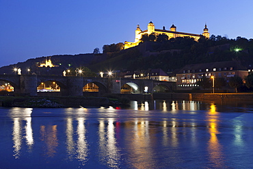 View over Main River to Old Main Bridge (Alte Mainbruecke), Marienberg Fortress and  pilgrimage church Kaeppele, Wurzburg, Franconia, Bavaria, Germany, Europe