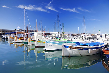 Fishing boats at the harbour, Cassis, Provence, Provence-Alpes-Cote d'Azur, Southern France, France, Mediterranean, Europe