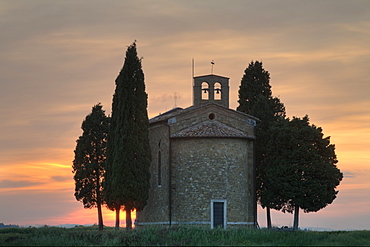 Capella di Vitaleta, Val d'Orcia, UNESCO World Heritage Site, Province Siena, Tuscany, Italy, Europe