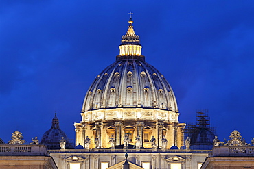 St. Peter's Basilica (Basilica di San Pietro), UNESCO World Heritage Site, Vatican City, Rome, Lazio, Italy, Europe