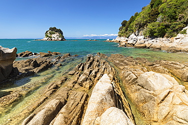 Rocky coast at Little Kaiteriteri Beach, Kaiteriteri, Tasman Bay, Tasman, South Island, New Zealand, Pacific