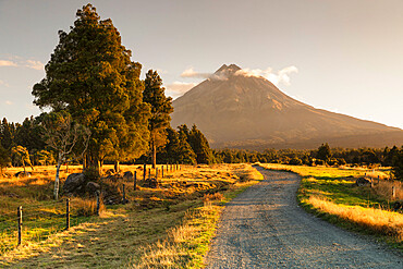 Mount Taranaki at sunset, 2518m, Egmont National Park, Taranaki, North Island, New Zealand, Pacific