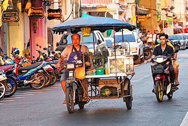 Street scene, Phuket Town, Phuket, Thailand, Southeast Asia, Asia