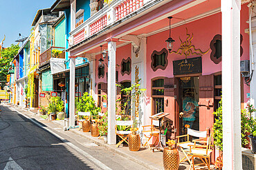 Cafe in Soi Romanee, Sino-Portuguese architecture, Phuket Town, Phuket, Thailand, Southeast Asia, Asia