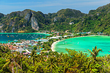 Pee Pee view on Ao Ton Sai and Ao Lo Dalam beaches, Ko Phi Khi Don, Krabi, Thailand, Southeast Asia, Asia