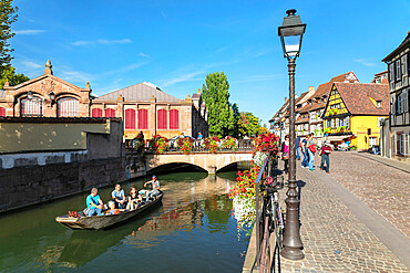 Boat excursion on Lauch River, Petite Venise district, Colmar, Alsace, Haut-Rhin, France, Europe