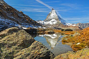 Lake Riffelsee with Matterhorn (4478m), Zermatt, Valais, Swiss Alps, Switzerland