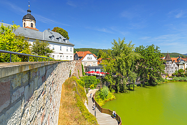 Schnepfenburg Castle at Burgsee lake, Bad Salzungen, Thuringian Forest, Thuringia, Germany