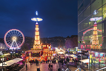 Weihnachtsmarkt am Schlossplatz, Stuttgart, Baden- Wurttemberg, Germany, Europe