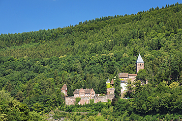 Zwingenberg Castle, Neckartal Valley, Odenwald, Burgenstrasse, Baden-Wurttemberg, Germany, Europe