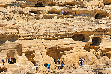 Dwelling caves (cave dwellings) on the bay of Matala, Iraklion, Crete, Greek Islands, Greece, Europe