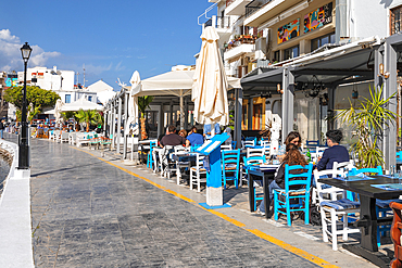 Restaurants at the promenade of Voulismeni Lake, Agios Nikolaos, Lasithi, Crete, Greek Islands, Greece, Europe