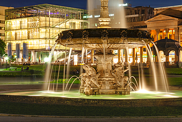 Art Museum and Konigsbau building at Schlossplatz Square, Stuttgart, Baden-Wurttemberg, Germany, Europe