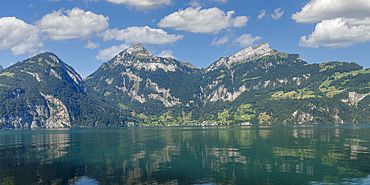 View over Lake Lucerne to Oberbauen and Niederbauen Mountain, Canton Uri, Switzerland, Europe