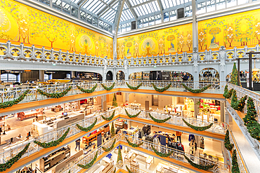 La Samaritaine department store at Christmas, Paris, Ile de France, France, Europe