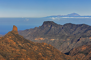 View from Pico de las Nieves, 1949m, to Roque Nublo and Teide on Tenerife, Gran Canaria, Canary Islands, Spain, Atlantic, Europe