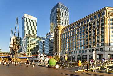 West India Quay Promenade, Canary Wharf, London, England,