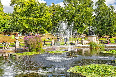 Italian Gardens, Kensington Gardens, Kensington, London, England,