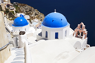 Church with blue dome with view of the Aegean Sea, Oia, Santorini, Cyclades, Greek Islands, Greece, Europe 