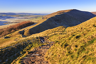 Frosty morning, Great Ridge, view to Rushup Edge from slopes of Mam Tor, near Edale, Peak District, Derbyshire, England, United Kingdom, Europe