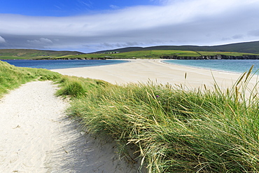 St. Ninian's Isle, white beach tombolo, South Mainland, Shetland Islands, Scotland, United Kingdom, Europe