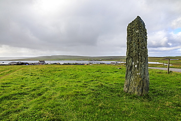 Uyea Breck Clivocast Standing Stone, coastal views, Uyeasound, Island of Unst, Shetland Isles, Scotland, United Kingdom, Europe