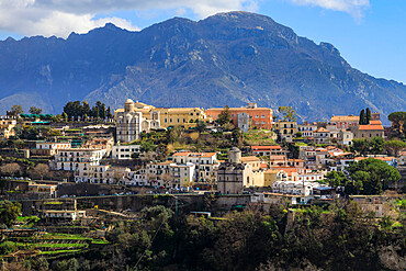 Ravello, cliff top town, gardens and churche in spring, Ravello, Amalfi Coast, UNESCO World Heritage Site, Campania, Italy, Europe