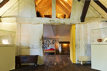 Bedroom and upper floor interior of the home of William Shakespeare, Stratford-upon-Avon, Warwickshire, England, United Kingdom, Europe