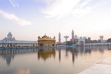 The Harmandir Sahib (The Golden Temple), Amritsar, Punjab, India, Asia