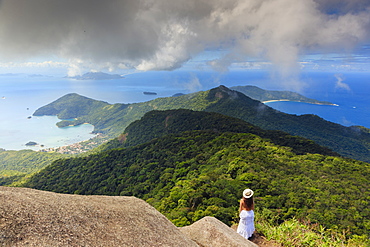 Ilha Grande island from Papagaio Peak (Pico do Papagaio), Ilha Grande, Green Coast (Costa Verde), Brazil, South America