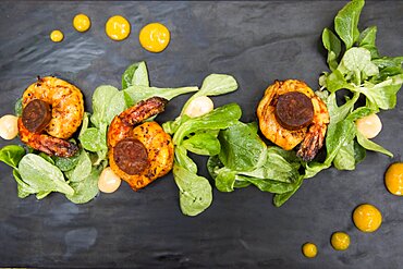 Shrimps with chorizo