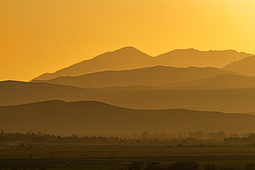 USA, Idaho, Bellevue, Mountain layers during sunset near Sun Valley