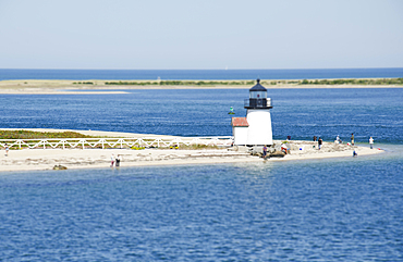 USA, Massachusetts, Nantucket, People near Brant Point Lighthouse