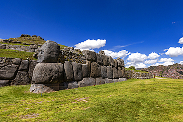 Ruins at Saksaywaman on sunny day