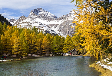 Wood hut on the shore of Lai da Palpuogna (Palpuognasee), Bergun, Albula Pass, Canton of Graubunden (Grisons), Switzerland, Europe