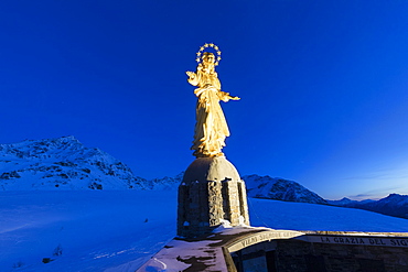 Statue of Nostra Signora d'Europa (Madonna d'Europa) at night, Motta, Campodolcino, Valchiavenna, Valtellina, Lombardy, Italy, Europe