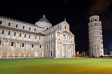 Cathedral (Duomo) and Leaning Tower at night, Piazza Dei Miracoli, UNESCO World Heritage Site, Pisa, Tuscany, Italy, Europe